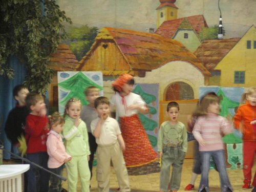 Hraje celá dědina aneb S veselou myslí na nesmysly. - 18.3.2006